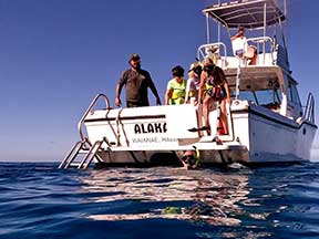 Beefy Dive Ladder onboard Oahu Snorkeling Tours